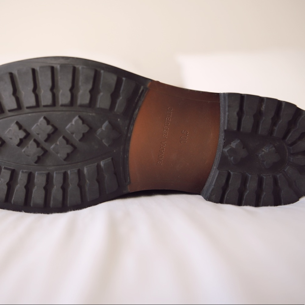 Banana Republic black dress shoes